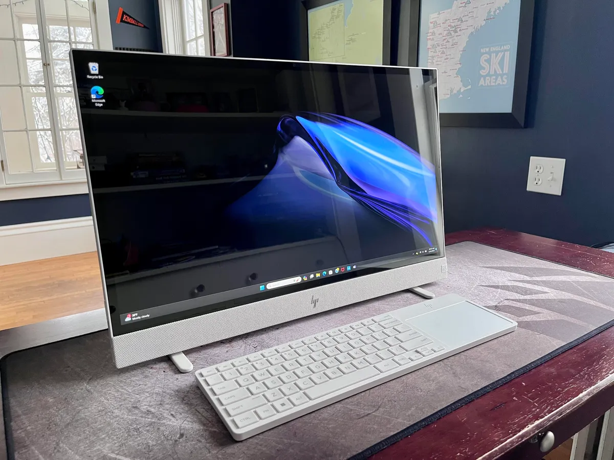 HP Envy Move All-in-One 24 Review: The Desktop You Can Take With You